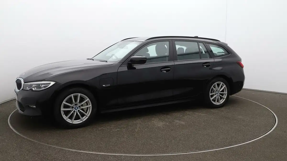 2022-bmw-3-series-20-330e-se-pro-touring-5d-big-59