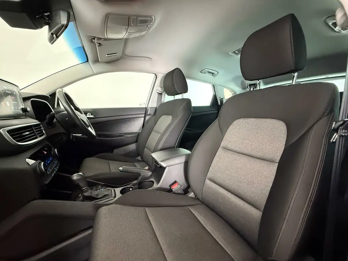 2020-hyundai-tucson-16-t-gdi-se-nav-dct-big-17
