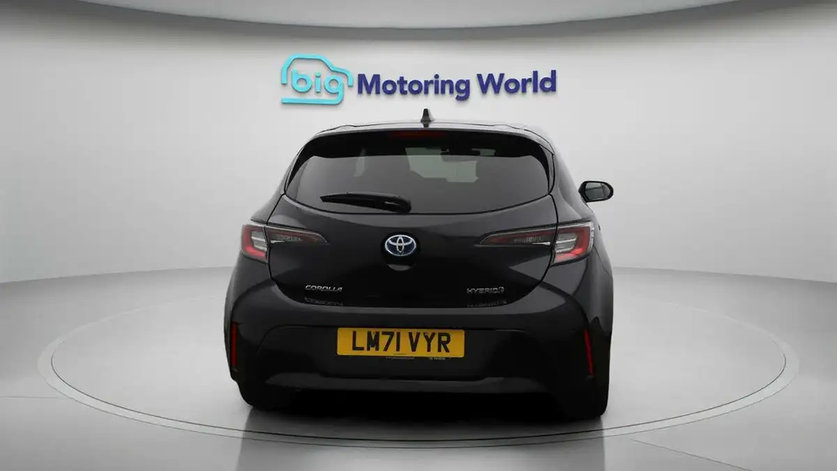 2022-toyota-corolla-18-vvt-i-design-120bhp-trk-hatchback-5d-big-6