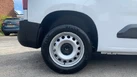 2024-citroen-berlingo-small-16