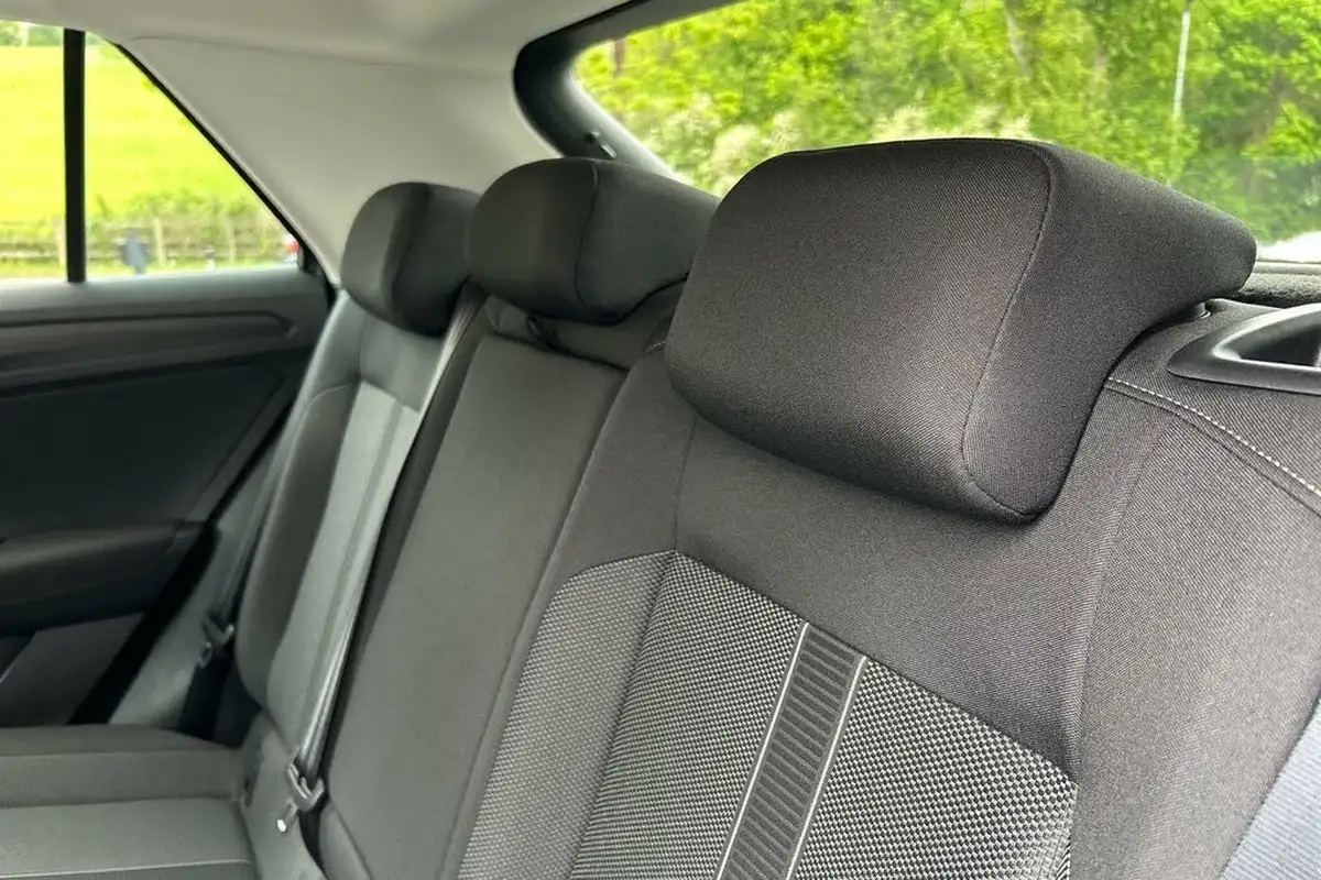 2022-volkswagen-t-roc-15-tsi-life-dsg-big-26