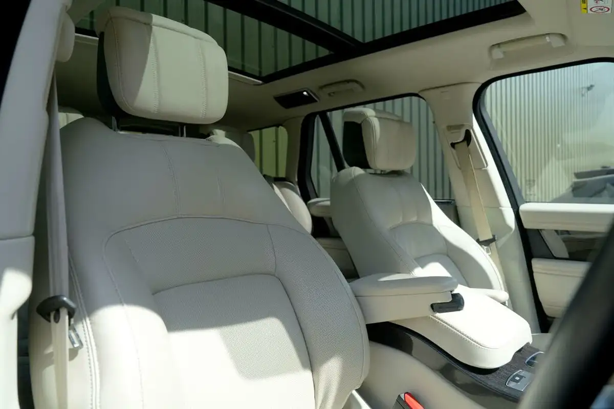 2019-land-rover-range-rover-44-sdv8-autobiography-lwb-big-12