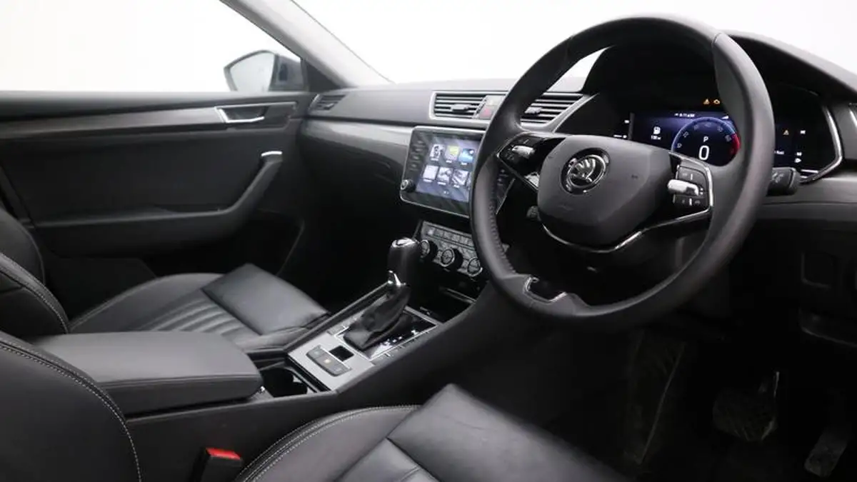 2023-skoda-superb-20-tsi-se-l-hatchback-big-4