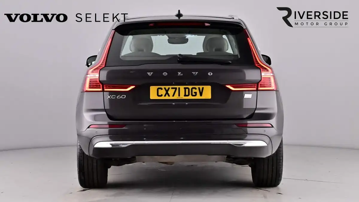 2021-volvo-xc60-20-t6-inscription-350bhp-big-4