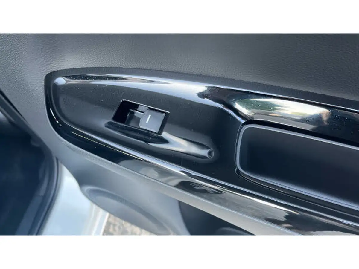 2022-honda-jazz-15-i-mmd-ex-107ps-big-19