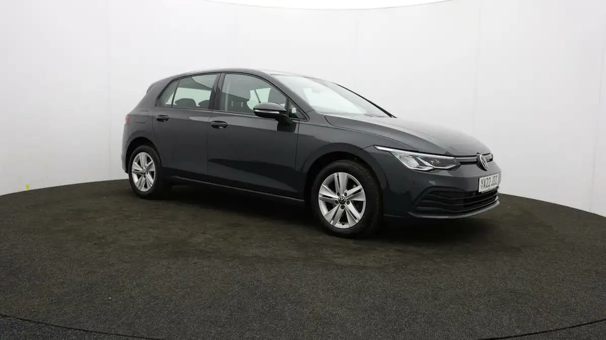 2022-volkswagen-golf-20tdi-life-hatchback-big-37