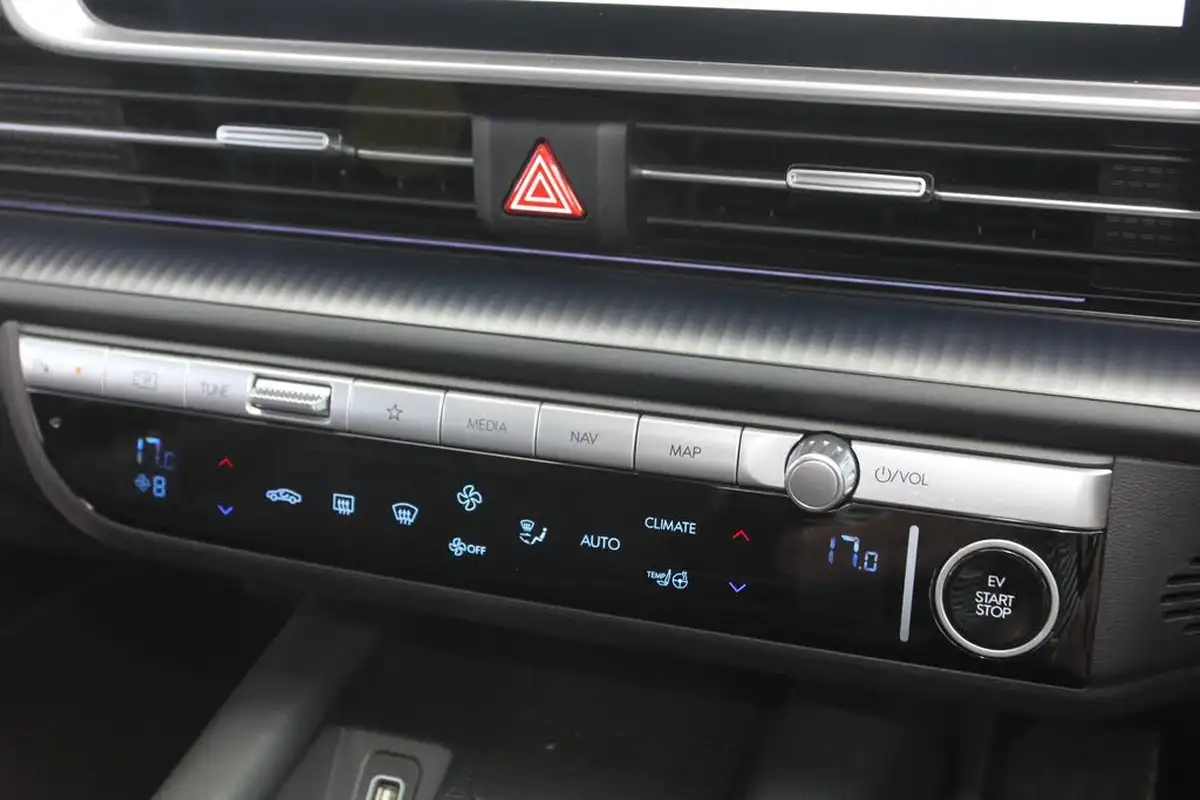 2024-hyundai-ioniq-6-e-ultimate-228ps-single-motor-rwd-big-20