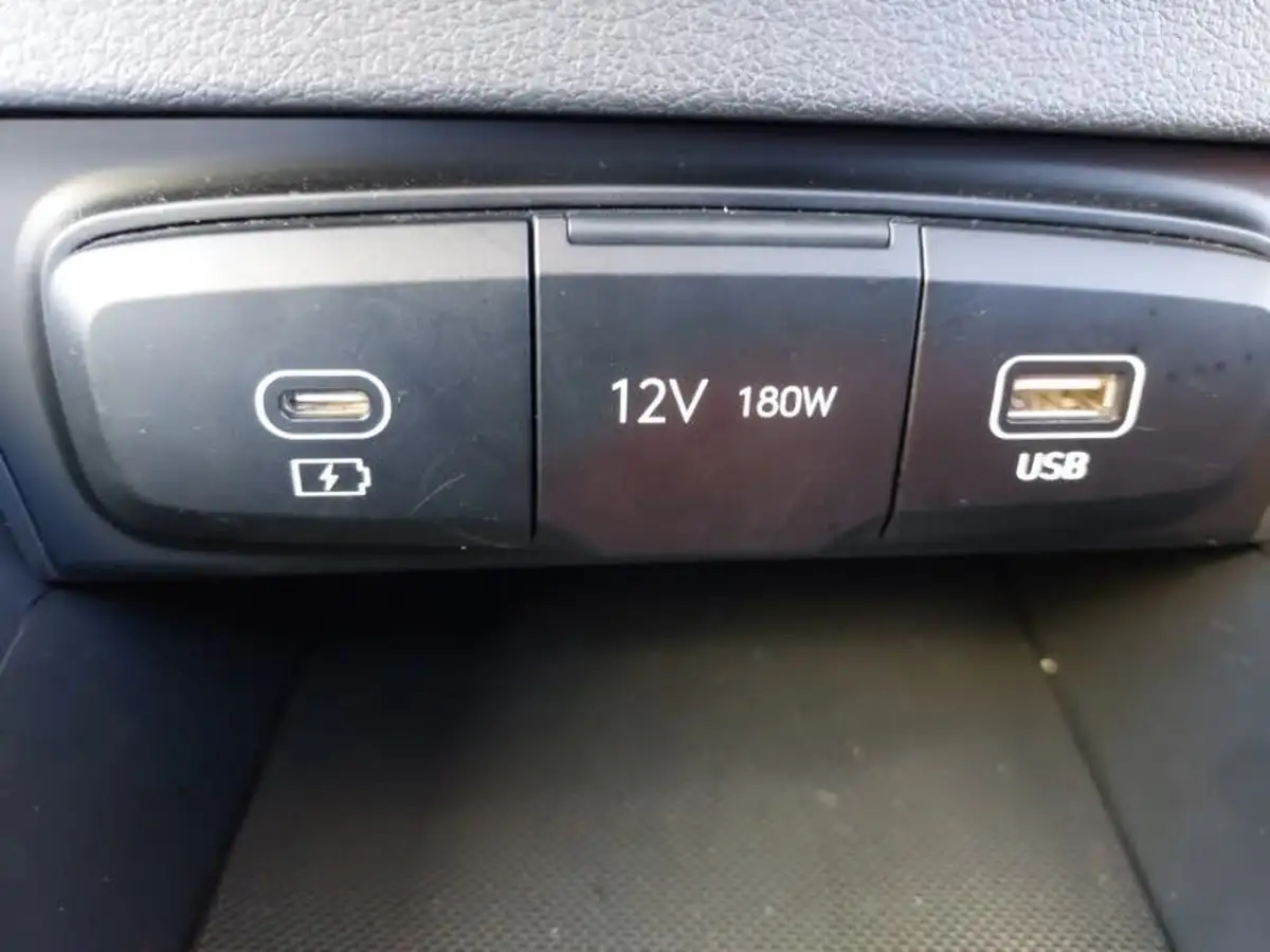 2024-hyundai-i20-10-t-gdi-advance-big-17