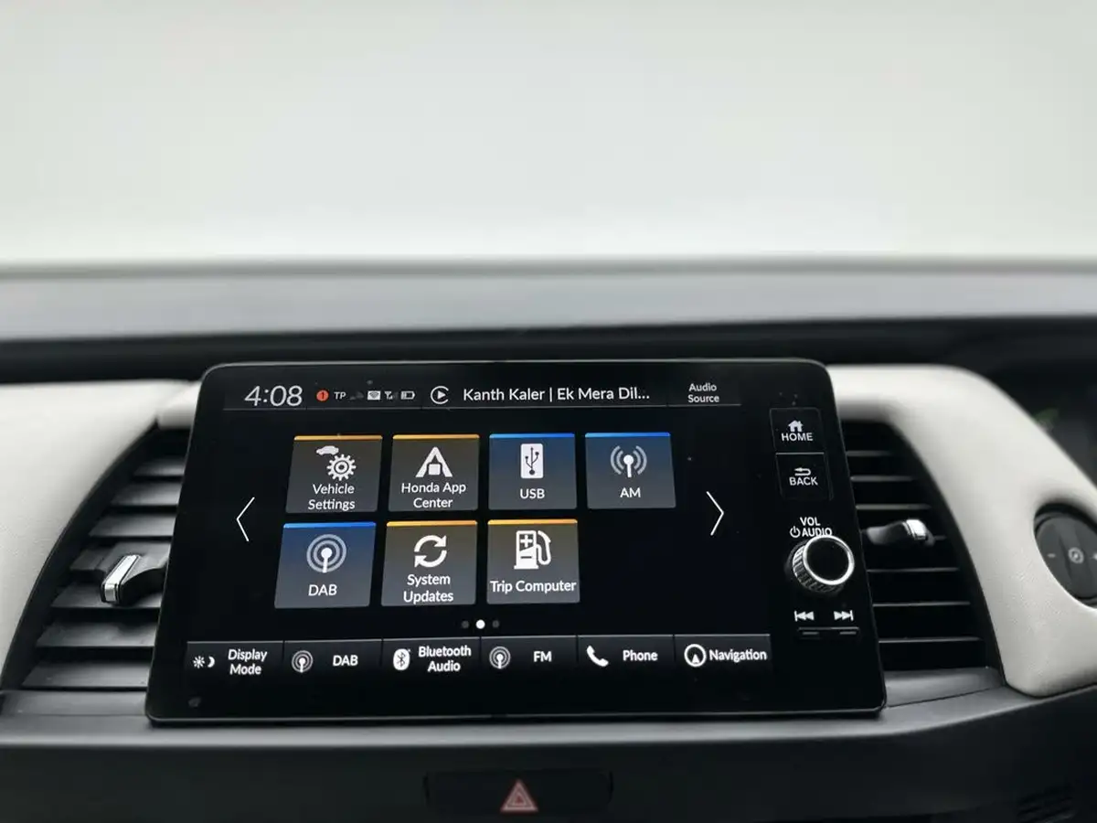 2020-honda-jazz-15-i-mmd-ex-big-42
