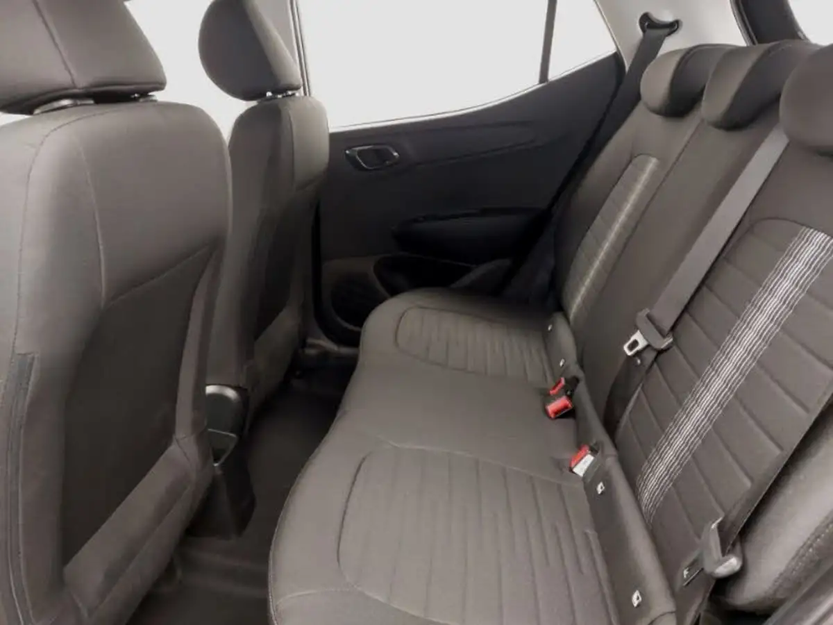 2024-hyundai-i10-10-advance-67ps-auto-big-5