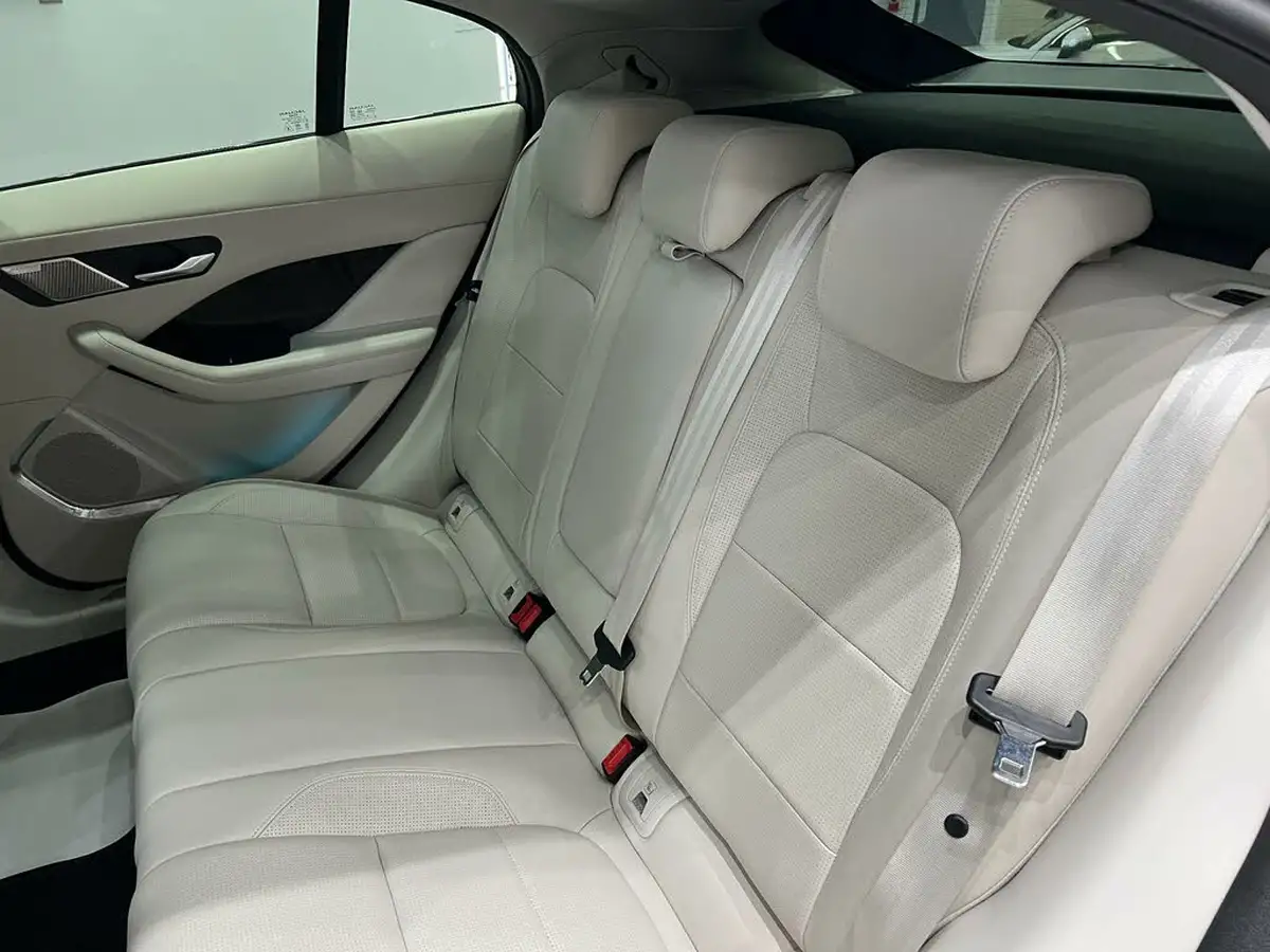 2019-jaguar-i-pace-ev400-hse-big-71