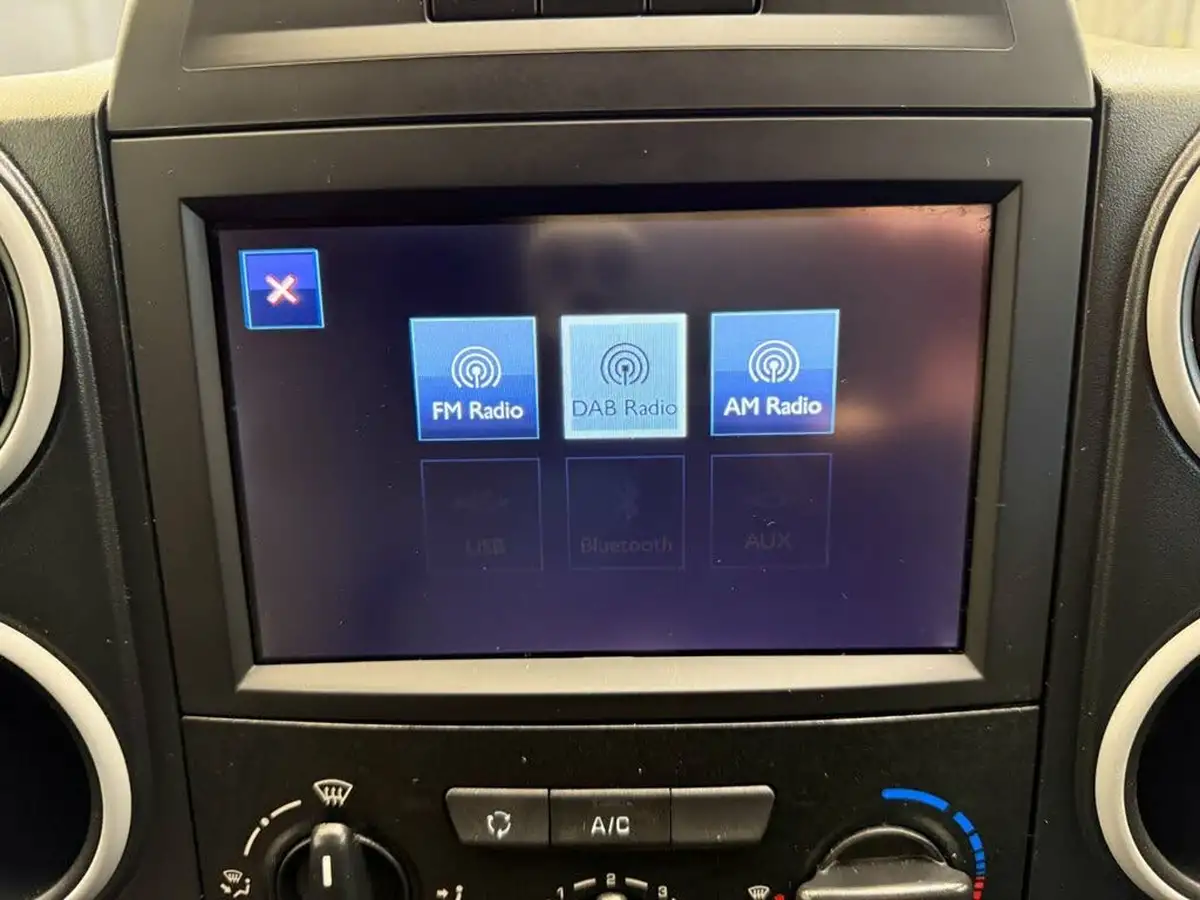 2018-peugeot-partner-16bluehdi-professional-l1-100pseu6-854-big-30