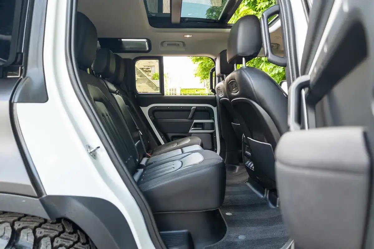 2022-land-rover-110-defender-30-d250-x-dynamic-s-big-5