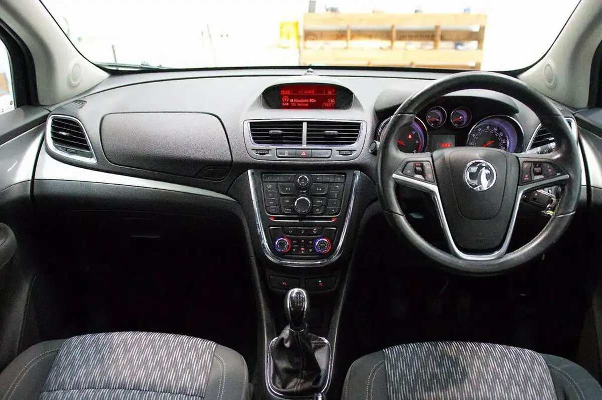 2014-vauxhall-mokka-17cdti-exclusiv-ecoflex-fwd-ss-big-9