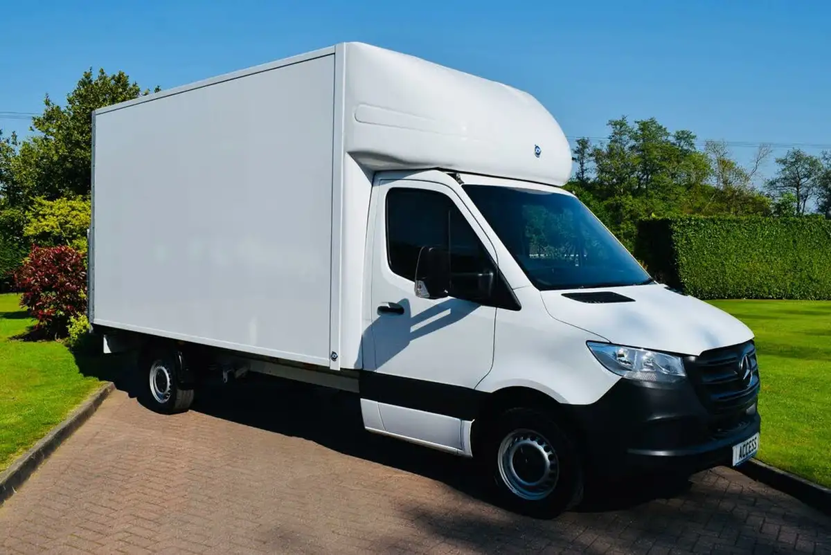 2023-mercedes-benz-sprinter-20cdi-315-l3h1-progressive-150pseu6dt-cab-big-5