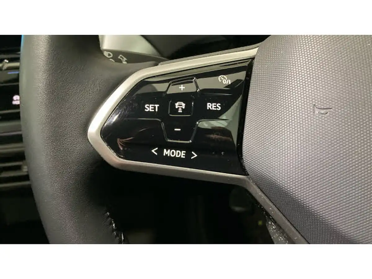 2022-volkswagen-id4-e-life-148ps-52kwh-pure-performance-big-16