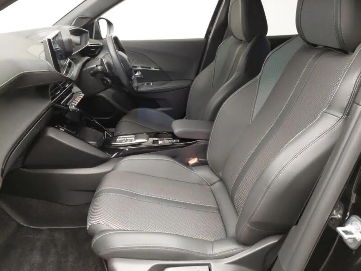 2024-peugeot-2008-suv-12-puretech-gt-130ps-eat8-big-4