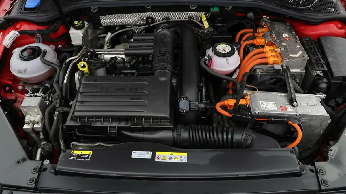 2021-volkswagen-passat-14-tsi-gte-estate-5d-big-18