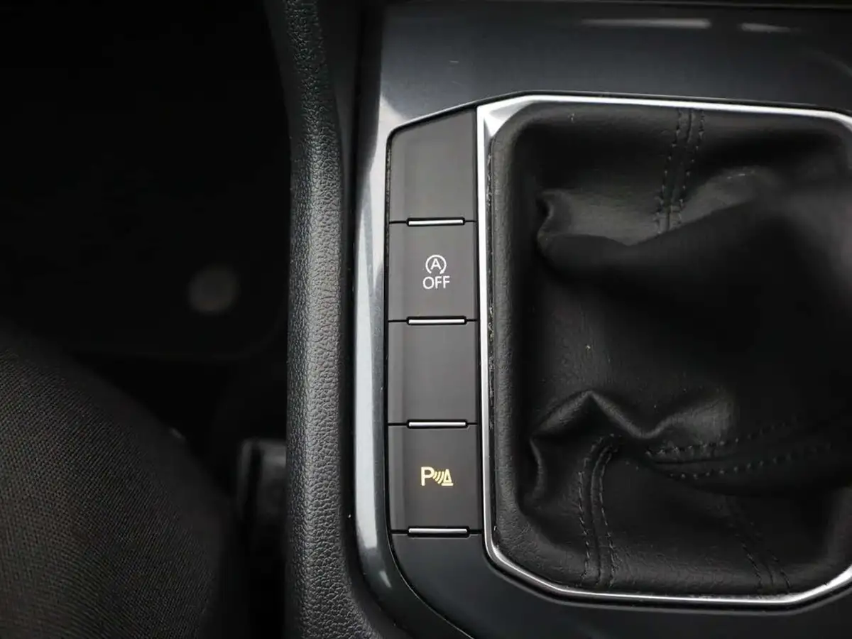 2021-volkswagen-tiguan-15-tsi-life-150ps-big-31
