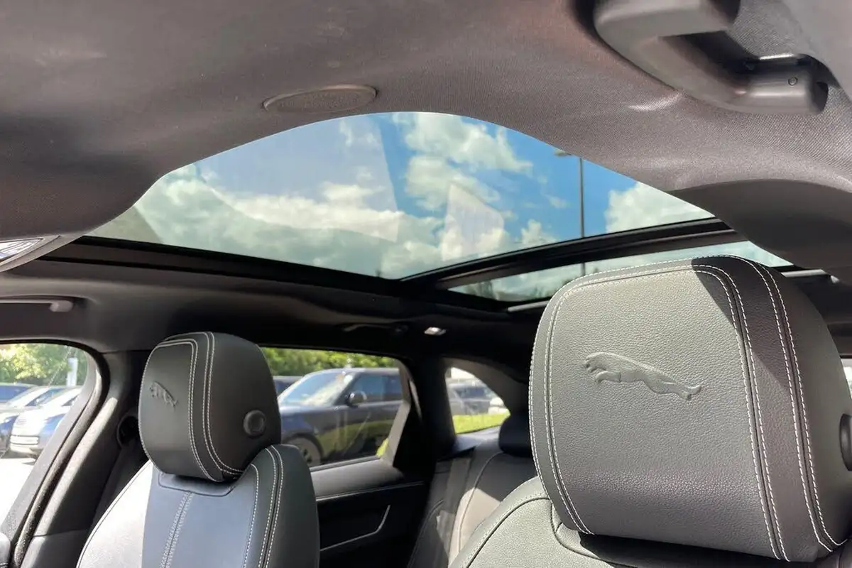 2022-jaguar-f-pace-20-p250-r-dynamic-black-big-4