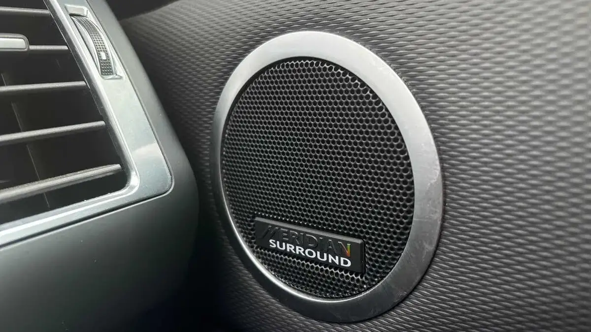 2023-land-rover-discovery-30-d300-commercial-dynamic-hse-big-23