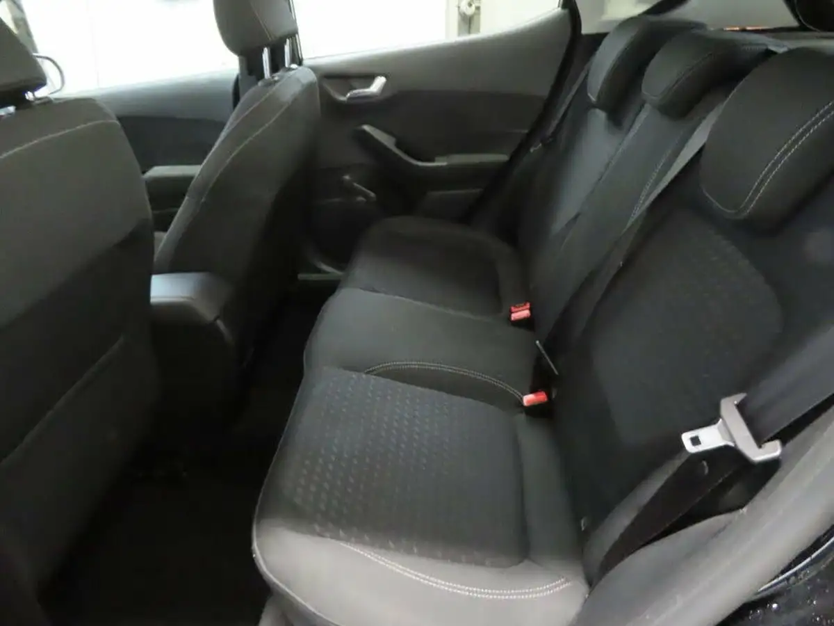 2019-ford-fiesta-10t-titanium-100ps-5d-big-8
