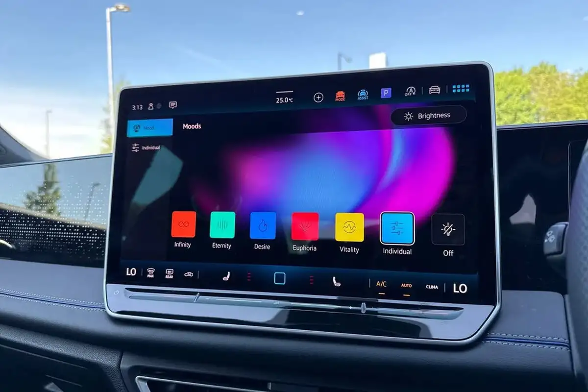 2024-volkswagen-tiguan-15-etsi-r-line-big-56