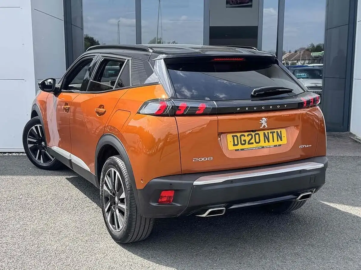 2020-peugeot-2008-suv-12-puretech-gt-line-eat8-big-2