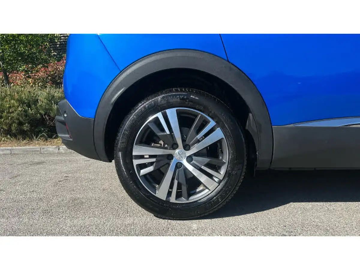 2021-peugeot-3008-suv-12-puretech-allure-big-6