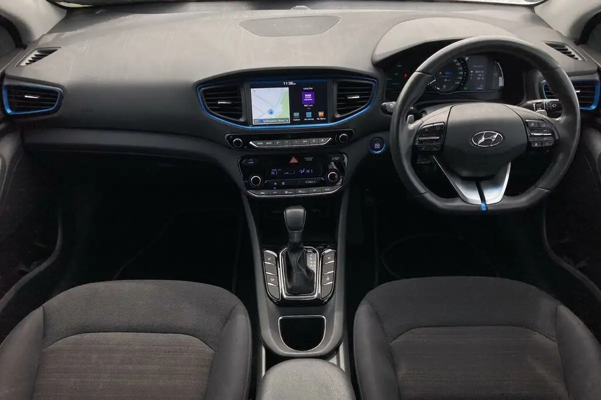 2019-hyundai-ioniq-16-gdi-premium-hybrid-big-12