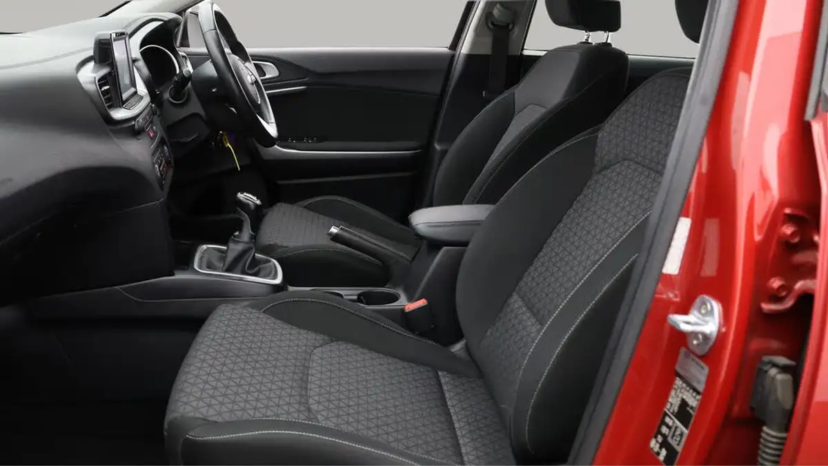 2018-kia-ceed-16crdi-2-114bhp-eco-hatchback-1598cc-big-13
