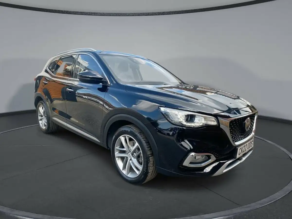 2022-mg-hs-15t-gdi-excite-162ps-big-0
