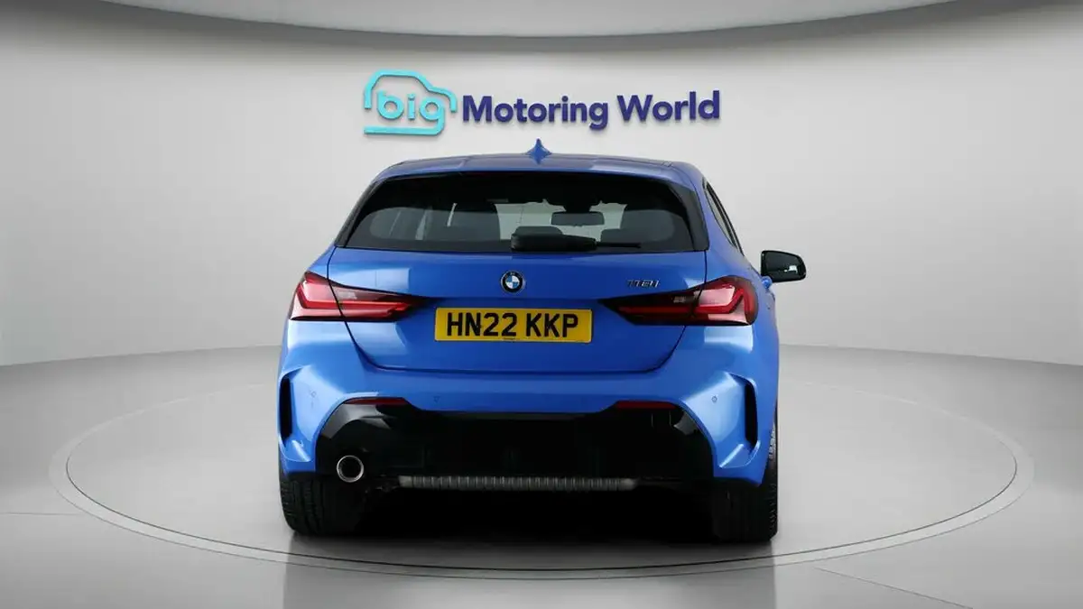 2022-bmw-1-series-15-118i-m-sport-lcp-big-6