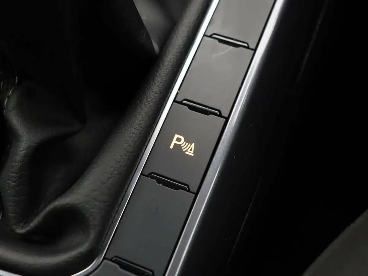 2021-volkswagen-polo-10-tsi-r-line-95ps-big-44