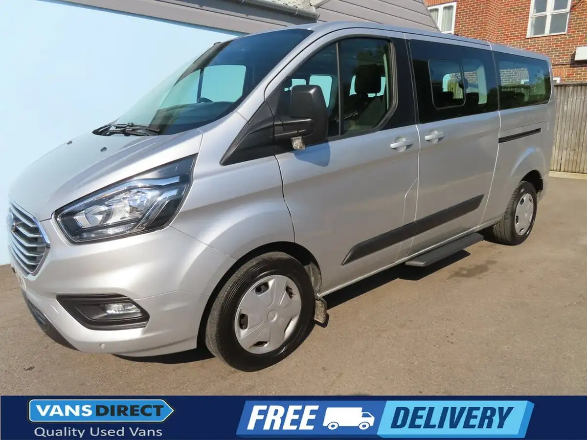 2019-ford-tourneo-custom-20tdci-320-l2-shuttle-bus-130pseu6dt-auto-big-0
