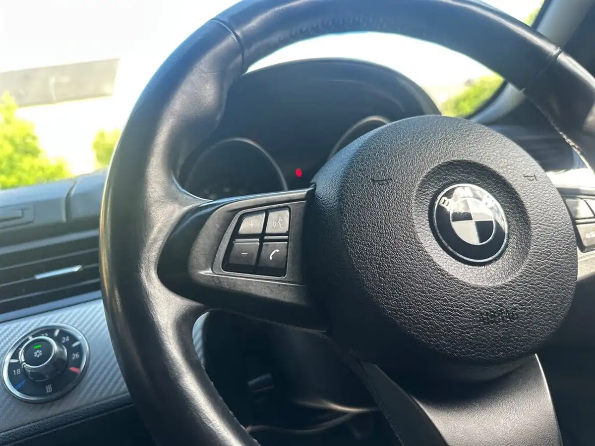 2012-bmw-z4-20-sdrive20i-m-sport-big-16