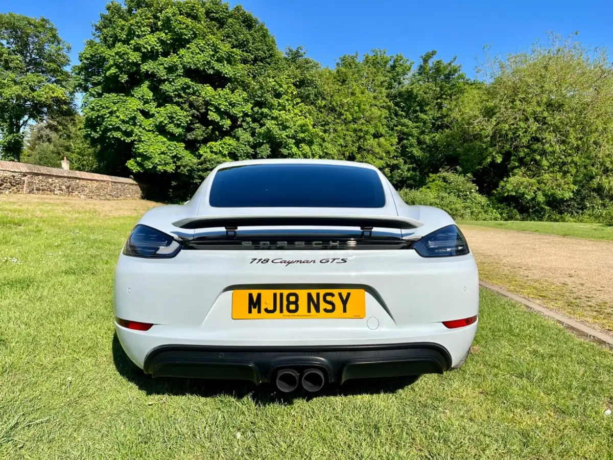 2018-porsche-cayman-718-25-cayman-gts-ss-pdk-big-16