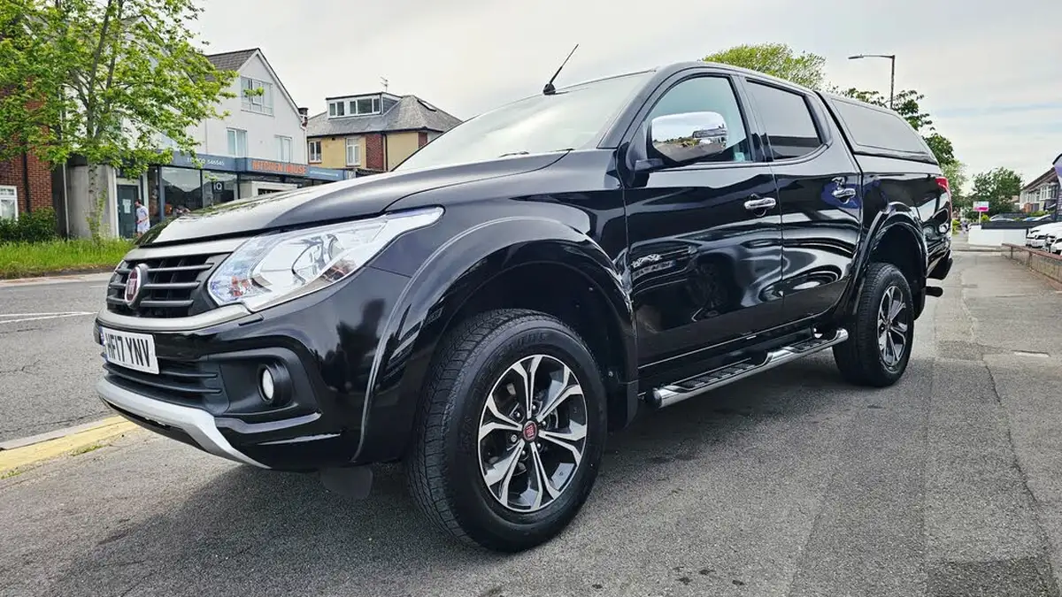 2017-fiat-fullback-24td-lx-eu6-auto-big-1