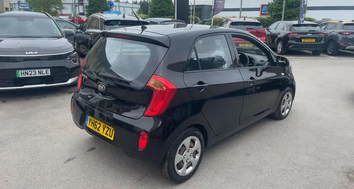2013-kia-picanto-10-picanto-1-5d-big-4