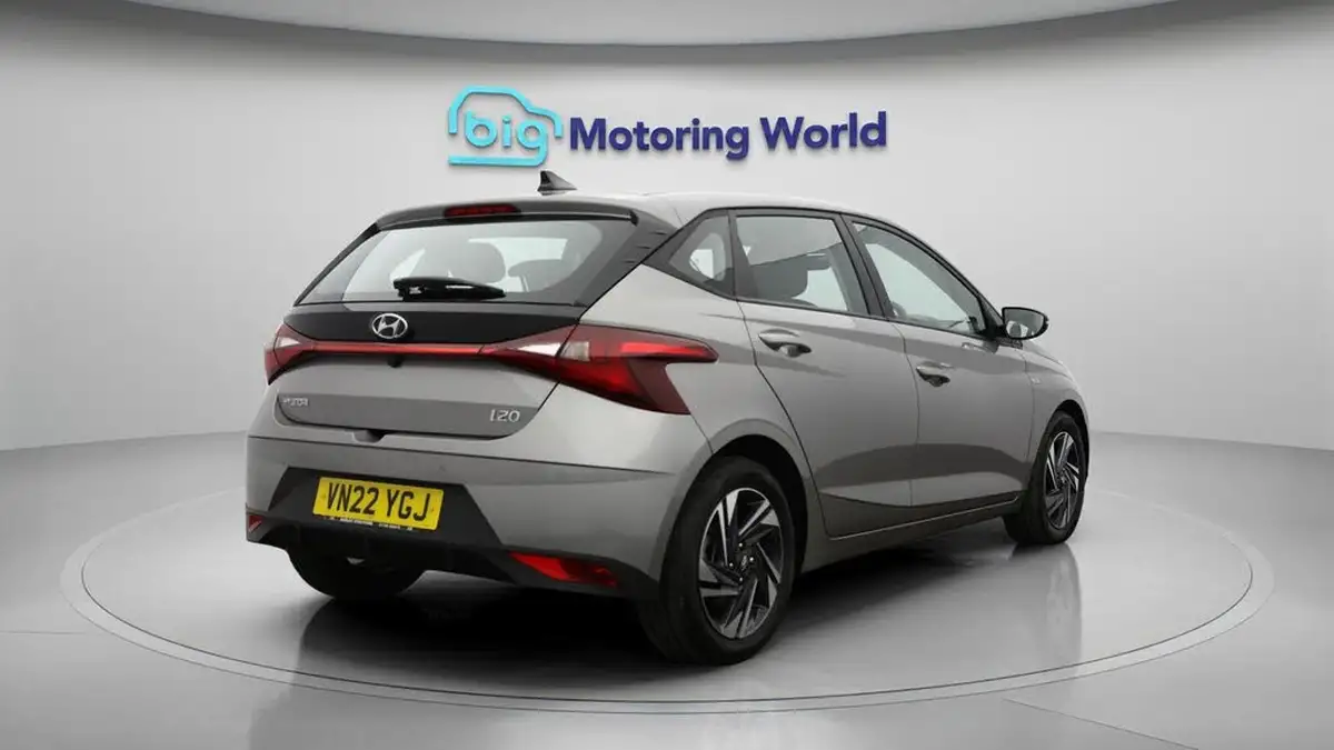 2022-hyundai-i20-10-t-gdi-se-connect-eclutch-imt-big-7