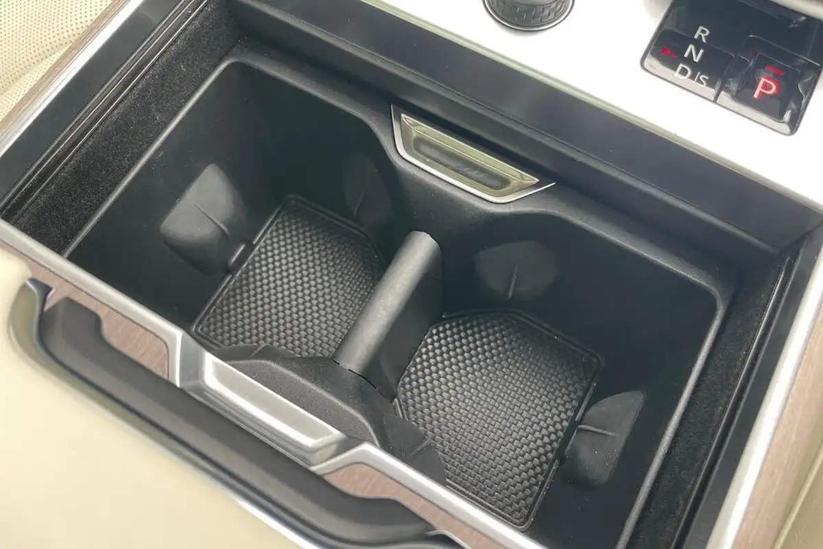 2023-land-rover-range-rover-30-p440e-se-big-52