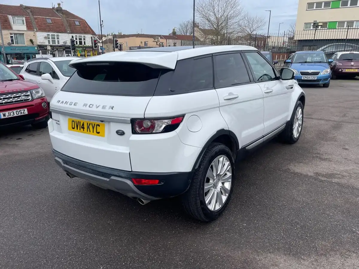 2014-land-rover-range-rover-evoque-22sd4-prestige-lux-big-2