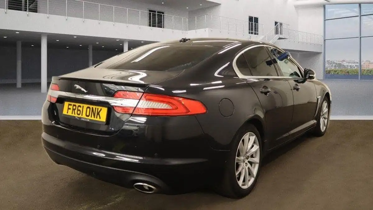 2012-jaguar-xf-22td-luxury-190ps-saloon-4d-auto-big-7