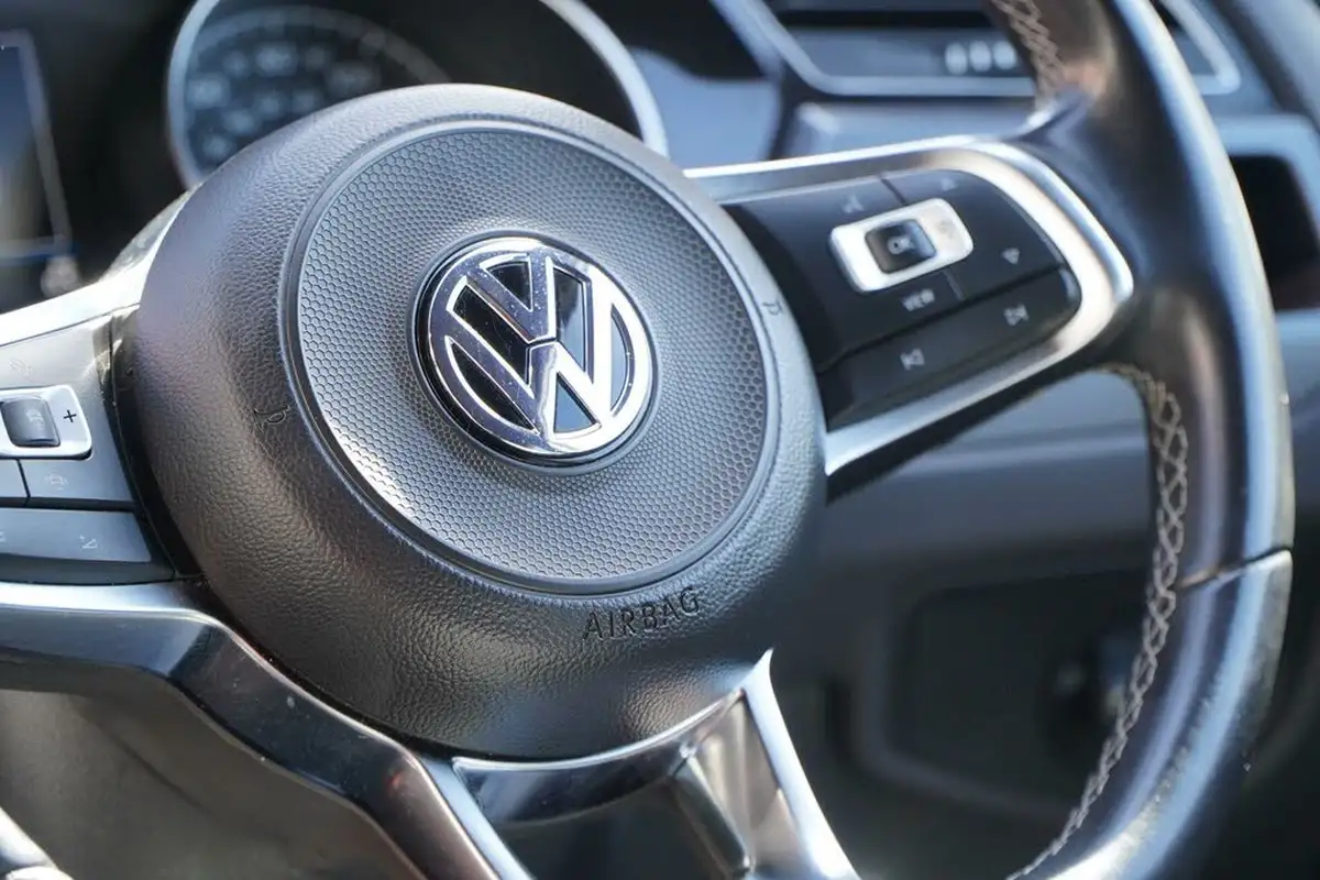 2019-volkswagen-touran-15-tsi-r-line-dsg-big-48