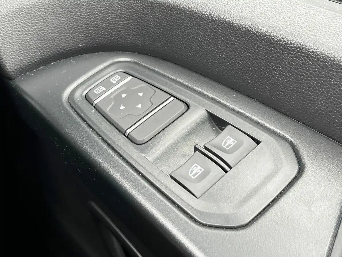 2024-renault-trafic-20dci-ll30-130-advance-panel-big-27