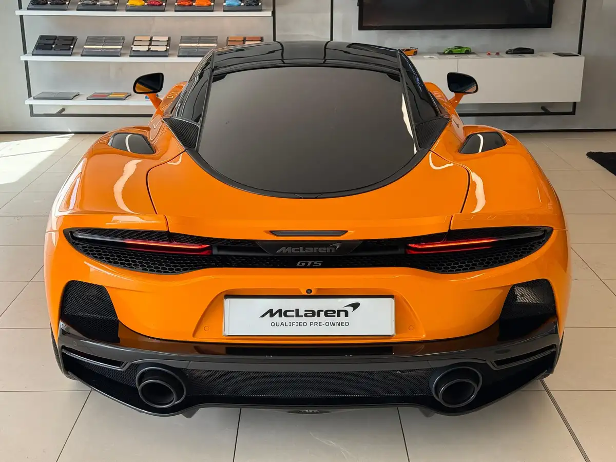 2025-mclaren-gt-40-big-42