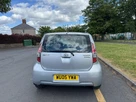 2005-daihatsu-sirion-13-se-small-9