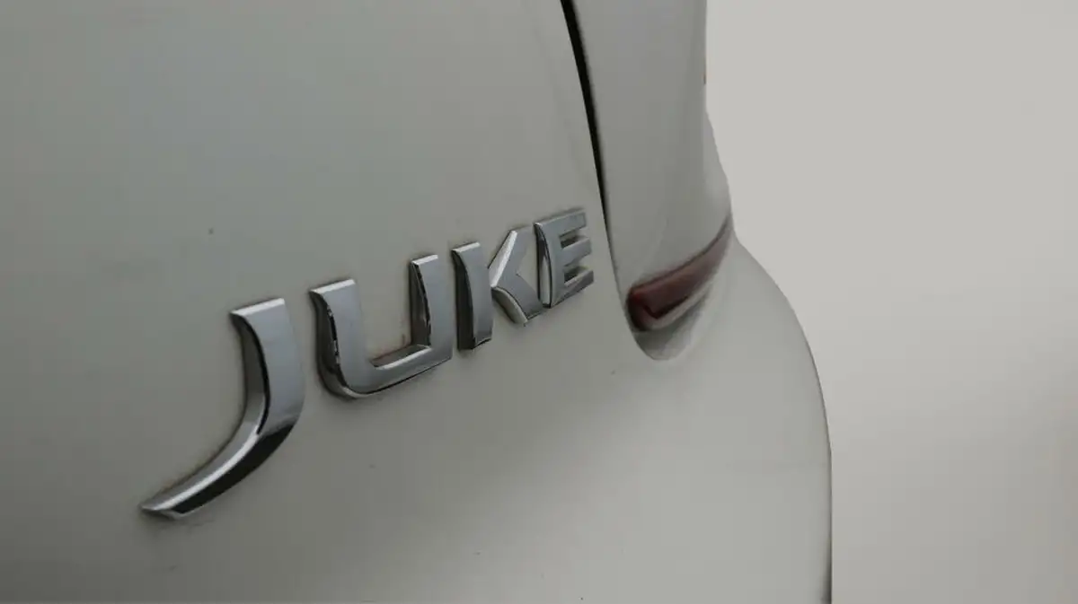 2017-nissan-juke-16-tekna-117ps-1598cc-xtronic-cvt-big-20