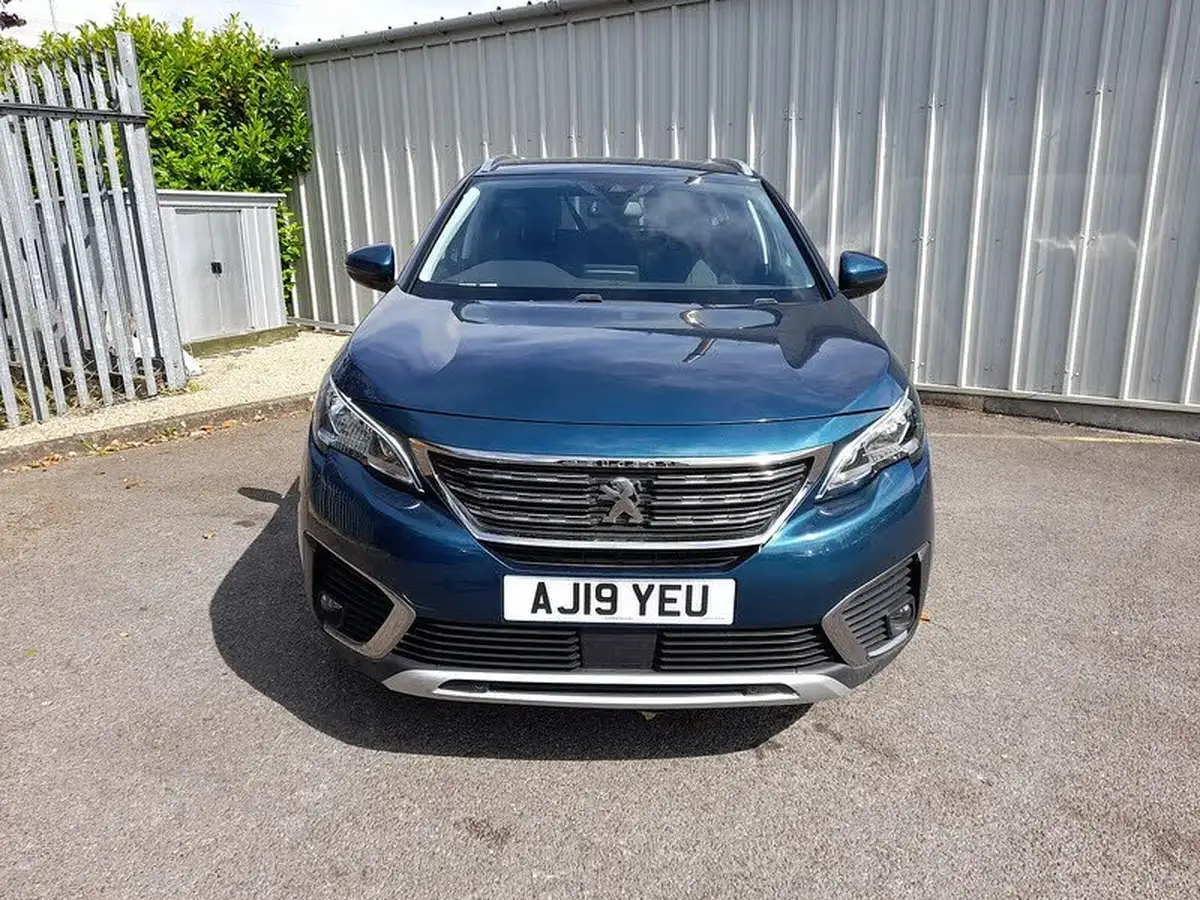 2019-peugeot-5008-suv-15-bluehdi-allure-eat8-big-1