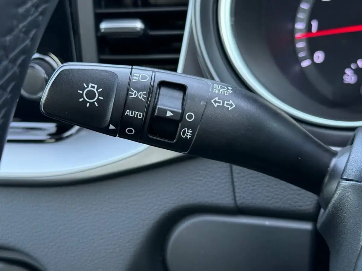 2023-kia-xceed-15-t-gdi-2-158bhp-big-17